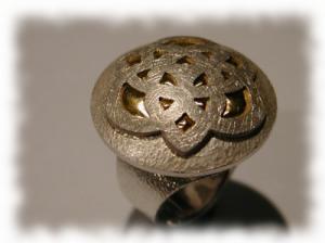 Ring, mit Feingoldapplikation